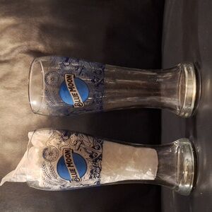 Blue Moon pilsner glass, a pair. New, unused condition.